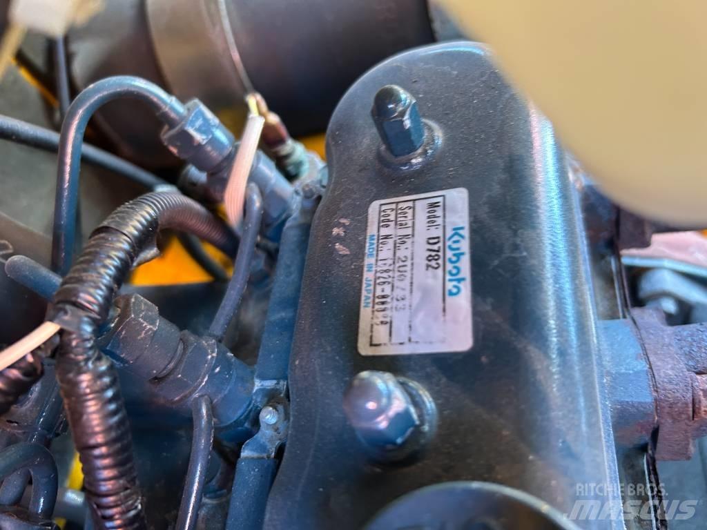 Kubota KX 41-2 ミニ油圧ショベル 7t以下（ミニユンボ・ミニディガー）