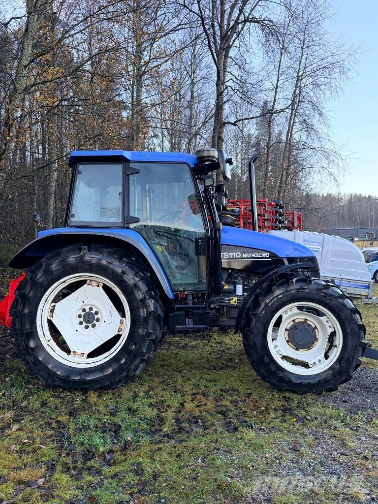 New Holland TS 110 トラクター