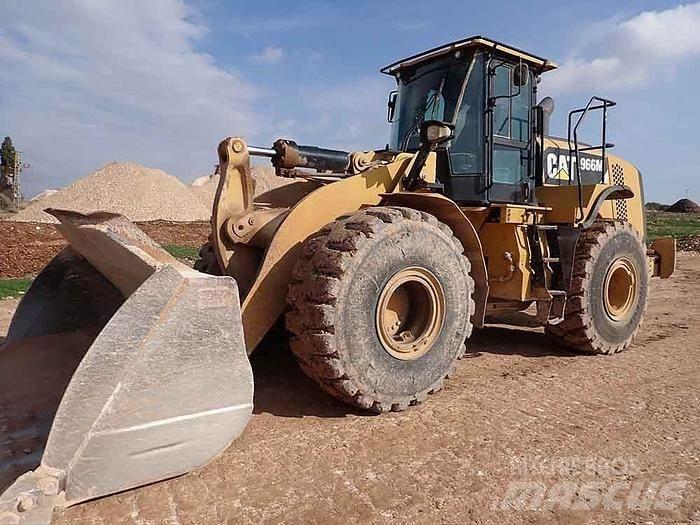 CAT 966M ホイールローダー・タイヤショベル