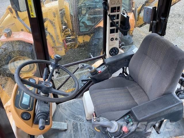 Hydrema 906B バックホーローダー