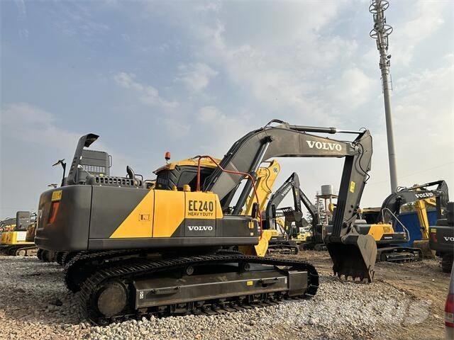Volvo EC240 大型油圧ショベル12t以上（パワーショベル・ユンボ）