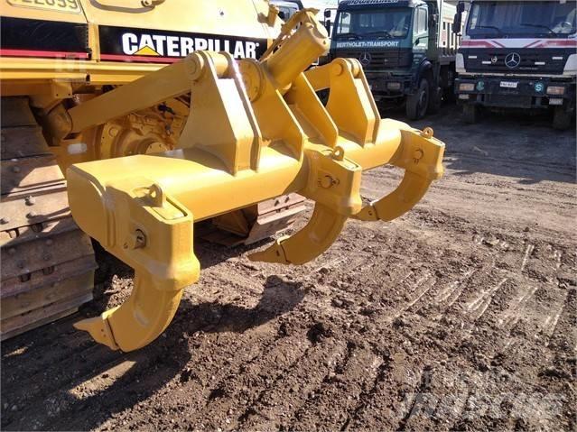 CAT D 6 M ブルドーザー