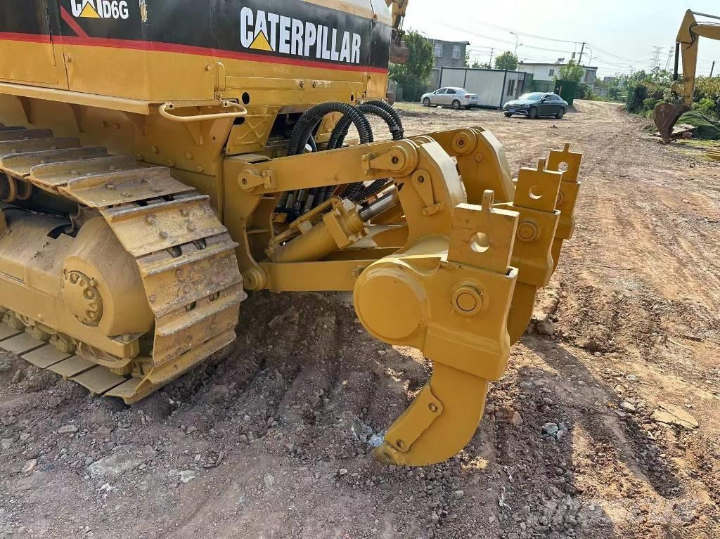 CAT D 6 G ブルドーザー
