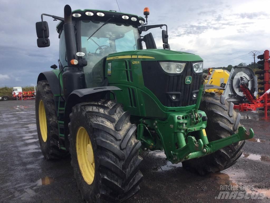 John Deere 6250R トラクター
