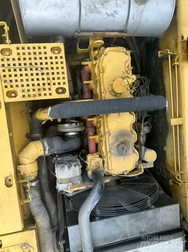 CAT 325 CL 大型油圧ショベル12t以上（パワーショベル・ユンボ）