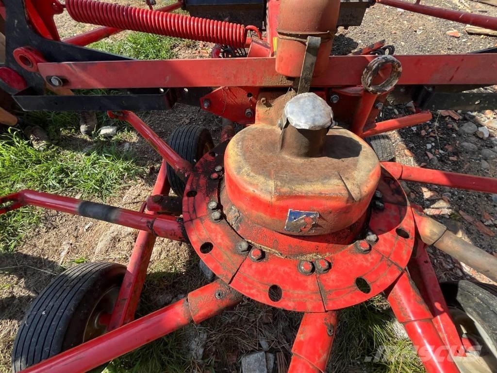 Kuhn GA3801 GM テッダー・テッダーレーキ
