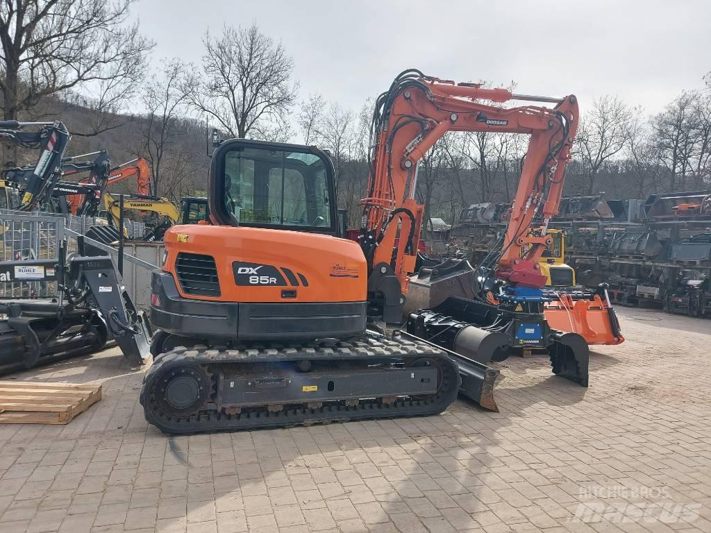 Develon DX 85 R-3 中型油圧ショベル 7ｔ-12ｔ（ユンボ・パワーショベル・バックホー）
