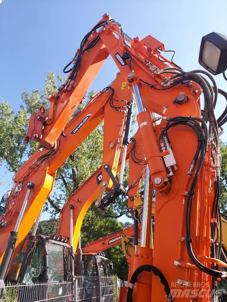 Develon DX 85 R-3 中型油圧ショベル 7ｔ-12ｔ（ユンボ・パワーショベル・バックホー）