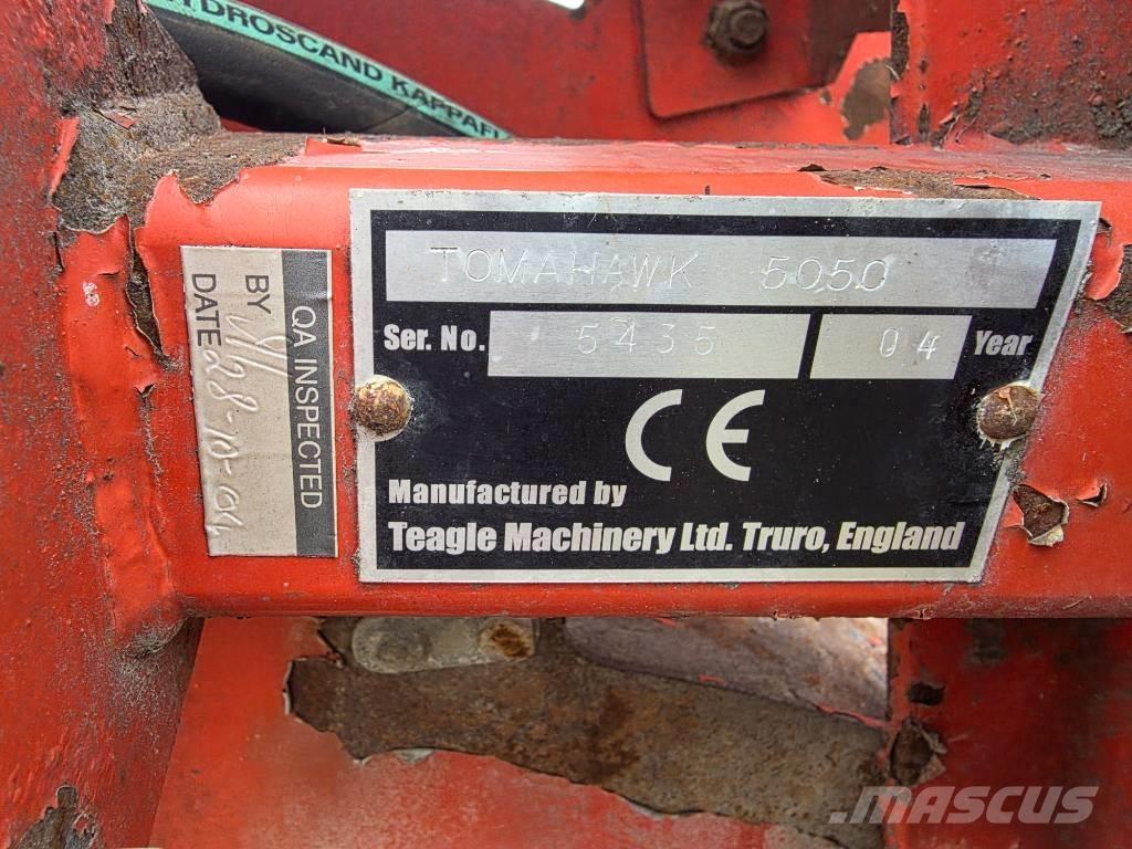 TEAGLE TOMAHAWK 5050 ベールシュレッダー、カッター、アンローラー