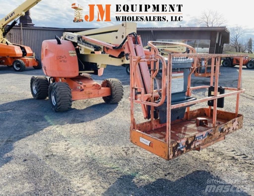 JLG 450 AJ ブームリフト　屈伸型