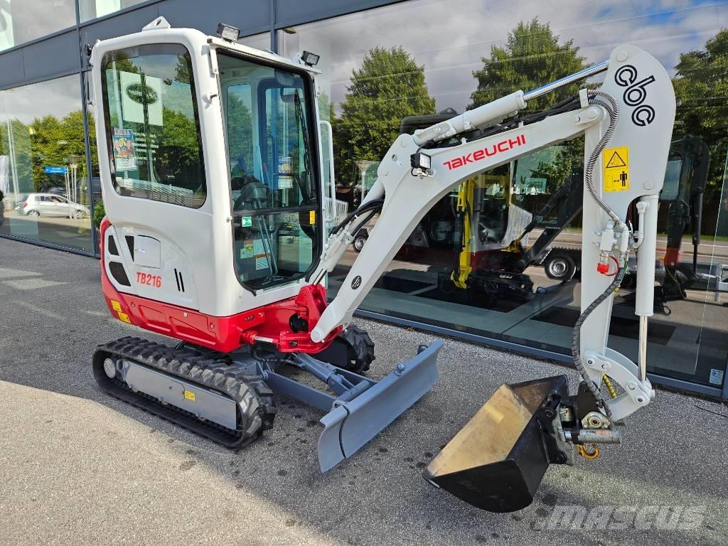 Takeuchi TB 216 ミニ油圧ショベル 7t以下（ミニユンボ・ミニディガー）