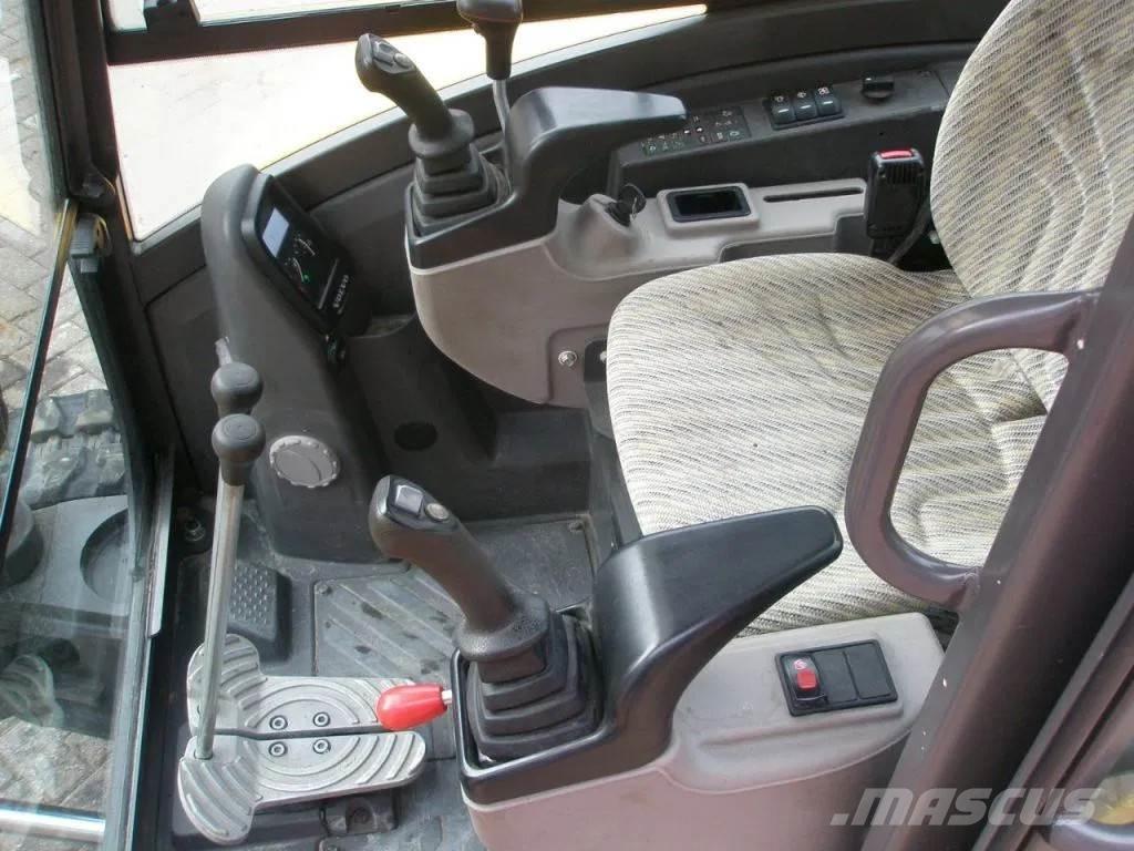 Volvo EC35D ミニ油圧ショベル 7t以下（ミニユンボ・ミニディガー）
