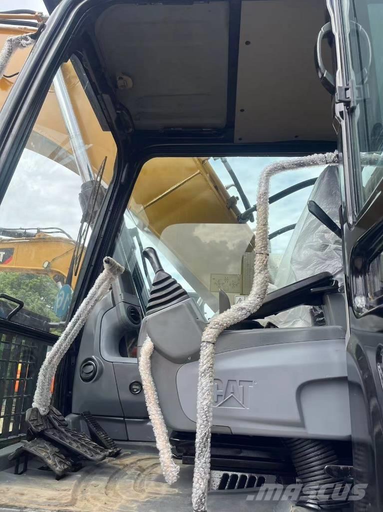 CAT 320 D 大型油圧ショベル12t以上（パワーショベル・ユンボ）