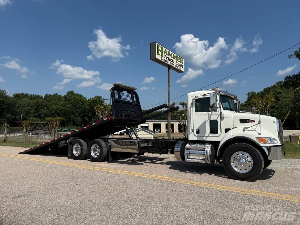 Peterbilt 348 レッカー車