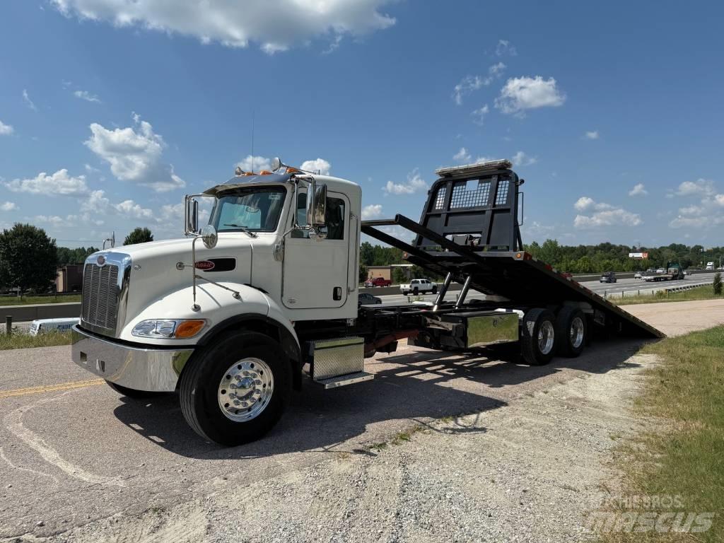 Peterbilt 348 レッカー車