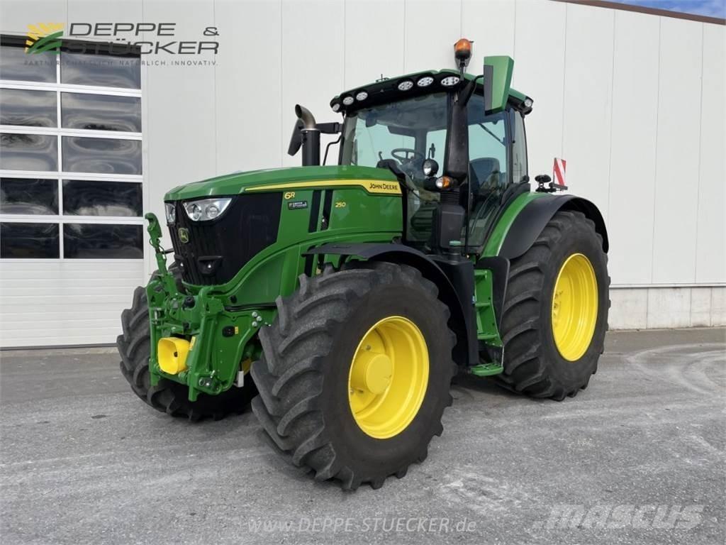 John Deere 6R 250 トラクター