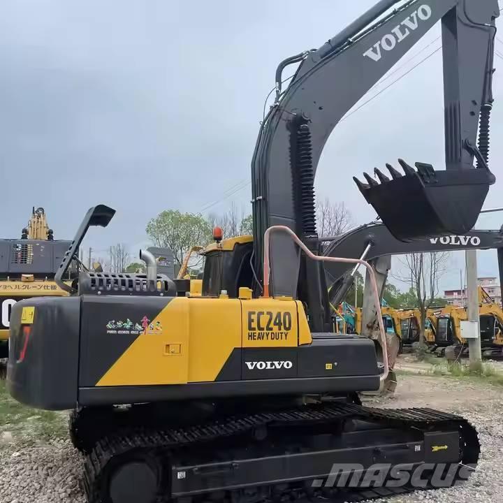 Volvo EC240D 大型油圧ショベル12t以上（パワーショベル・ユンボ）