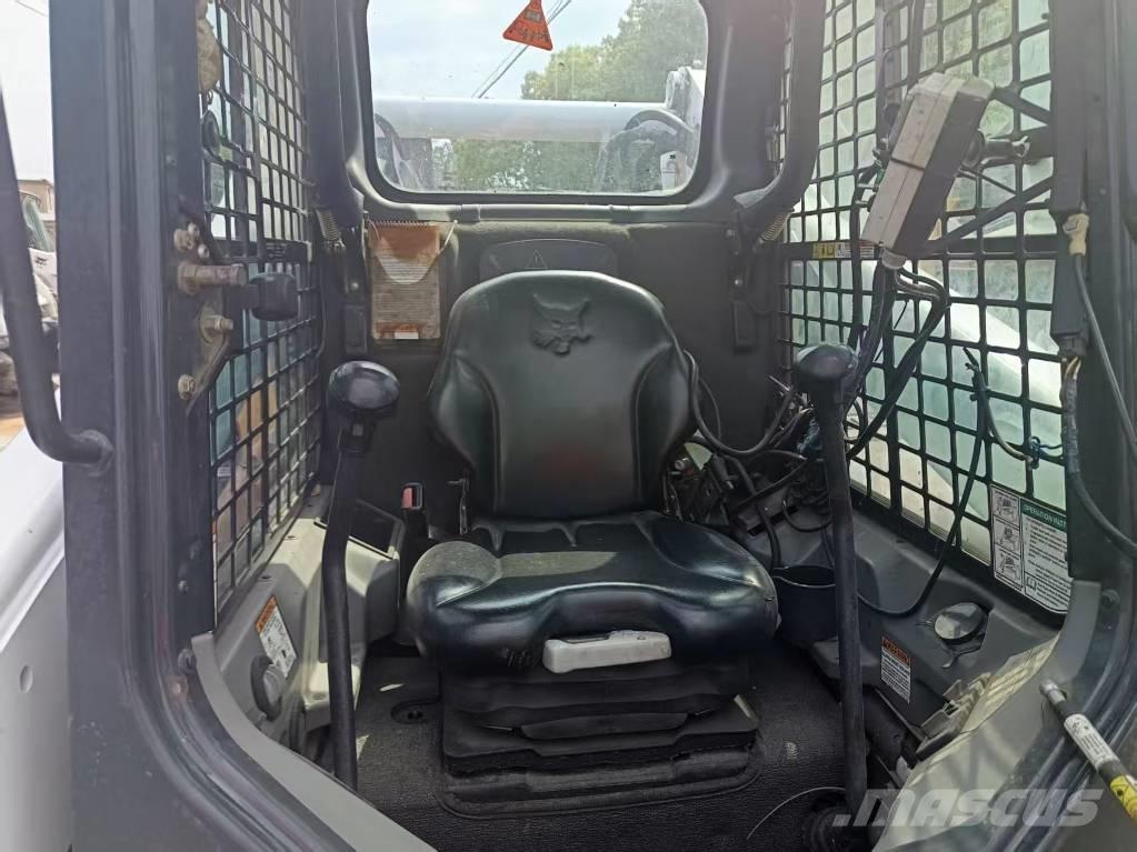 Bobcat T 770 クローラーローダー