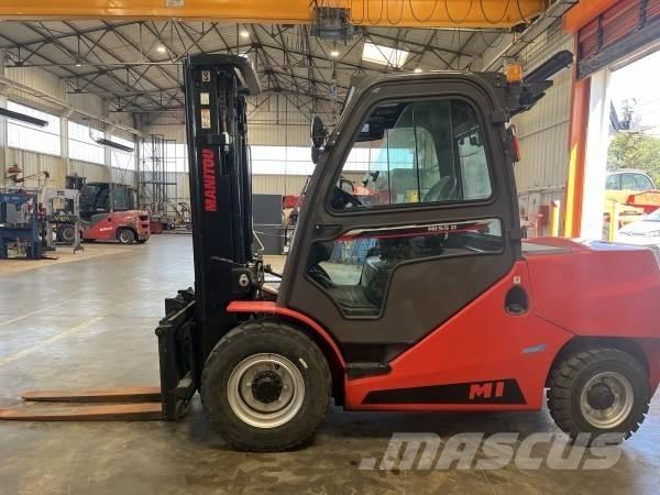 Manitou MI55 D ラフターテレントラック