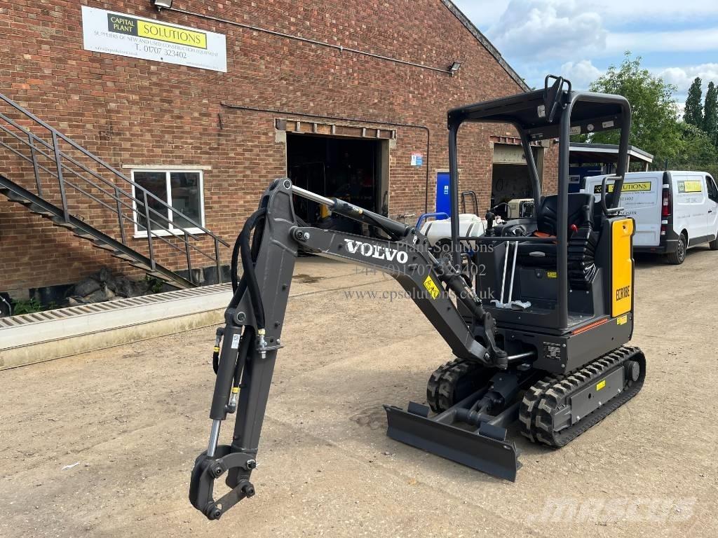 Volvo ECR 18 E ミニ油圧ショベル 7t以下（ミニユンボ・ミニディガー）