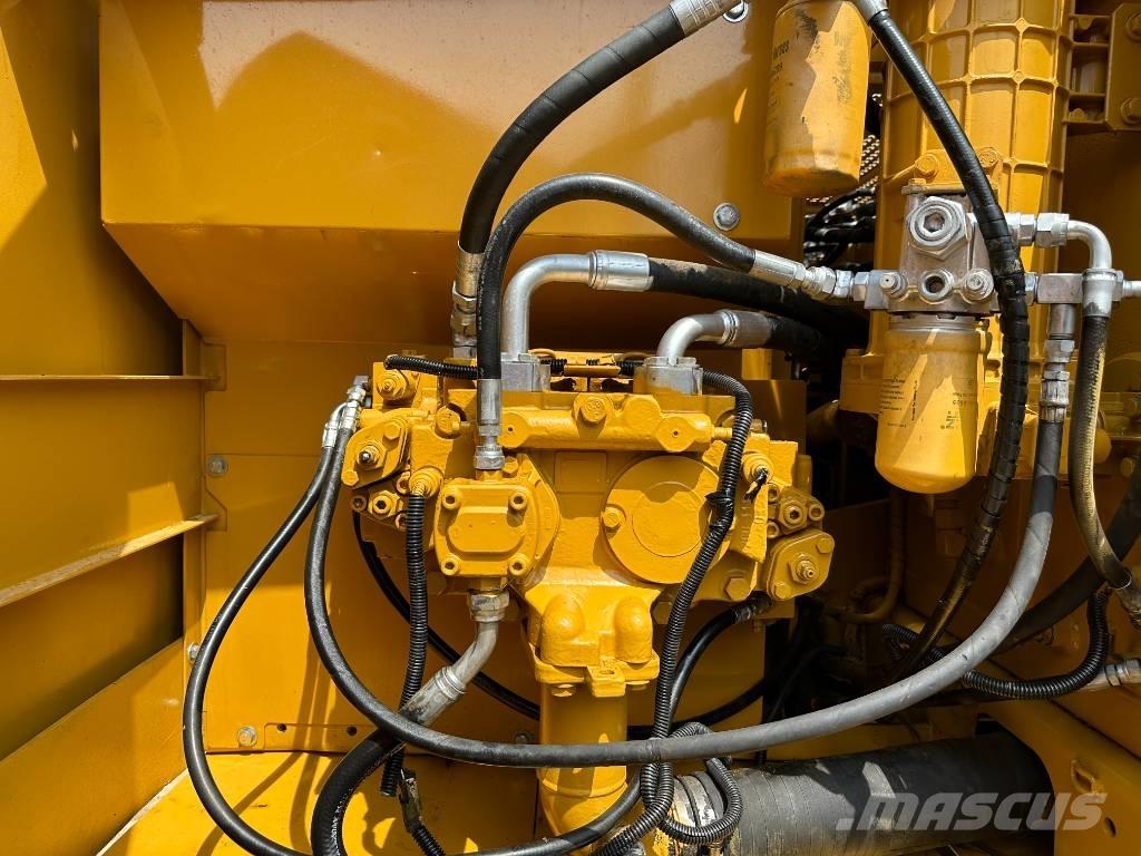 CAT CAT320C 中型油圧ショベル 7ｔ-12ｔ（ユンボ・パワーショベル・バックホー）