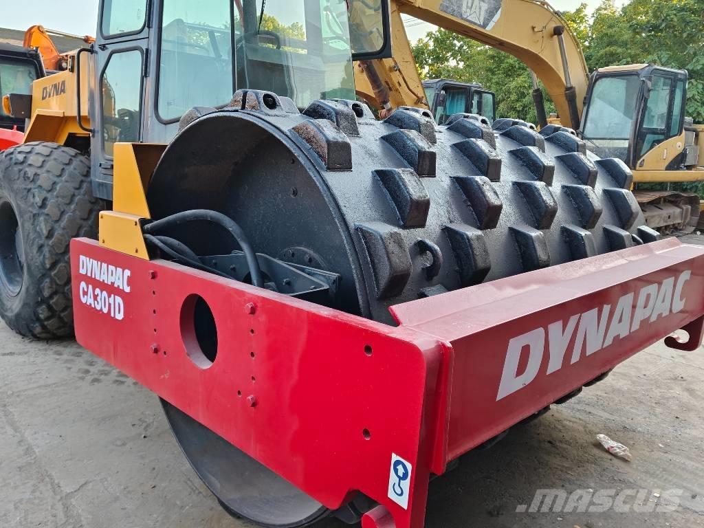 Dynapac CA 301 D 振動ローラ