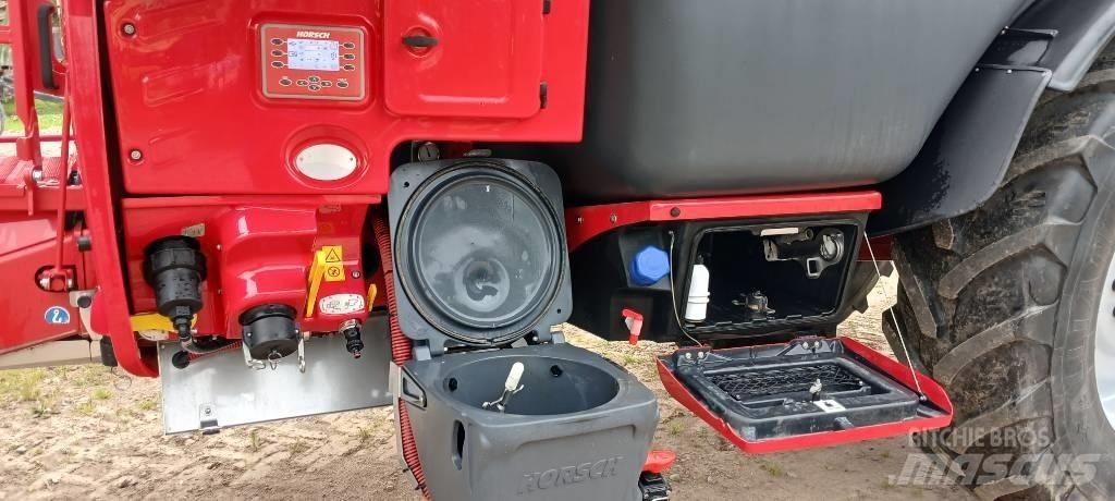 Horsch Leeb 5 LT 牽引型スプレイヤー
