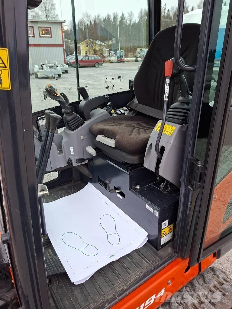 Kubota KX019-4 ミニ油圧ショベル 7t以下（ミニユンボ・ミニディガー）