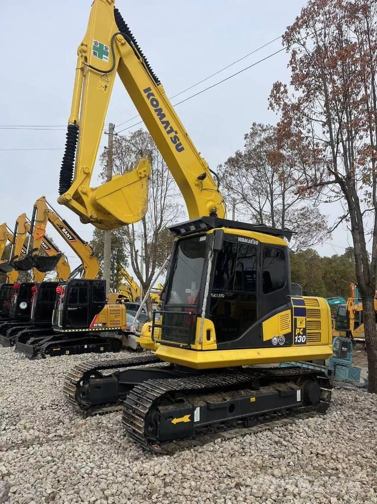 Komatsu PC 130-8 中型油圧ショベル 7ｔ-12ｔ（ユンボ・パワーショベル・バックホー）