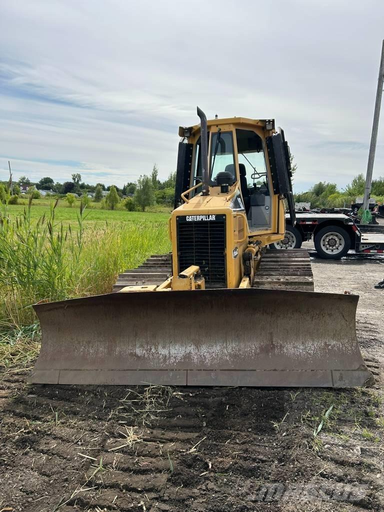 CAT D 3 G LGP ブルドーザー