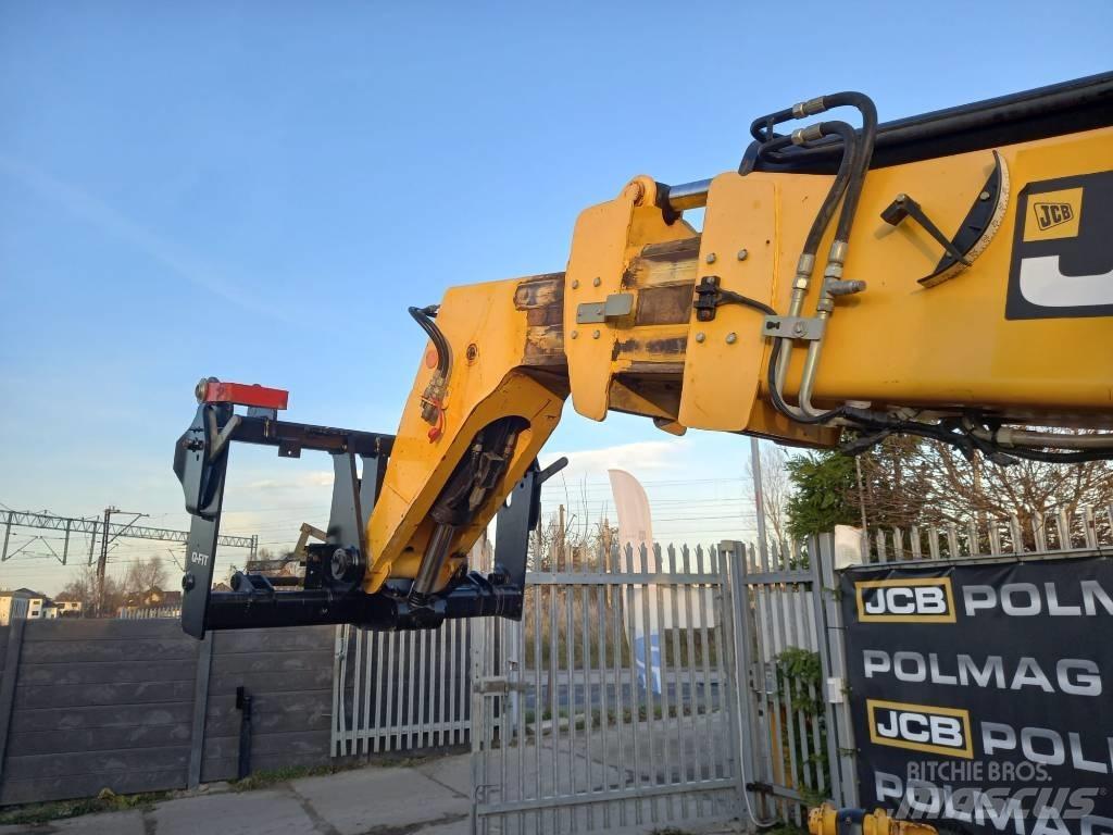 JCB 535-125 テレスコーピックハンドラー