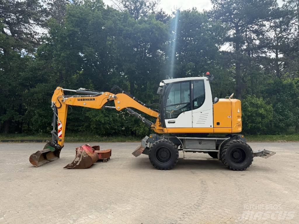 Liebherr A 910 Comp ホイール式油圧ショベル（パワーショベル・ユンボ・バックホー）