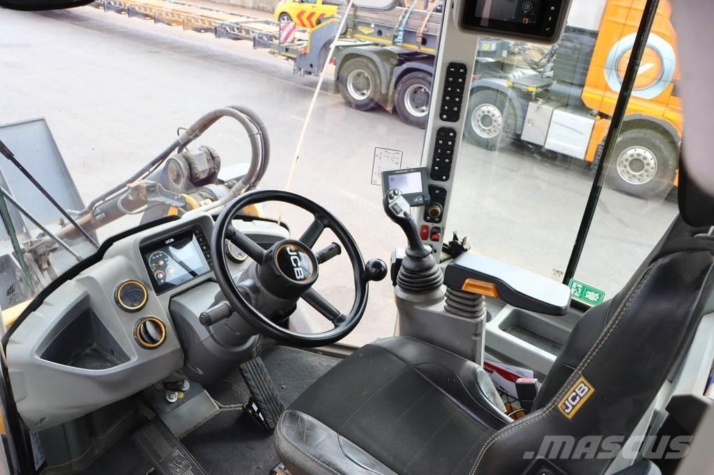 JCB 427 HT T4F ホイールローダー・タイヤショベル