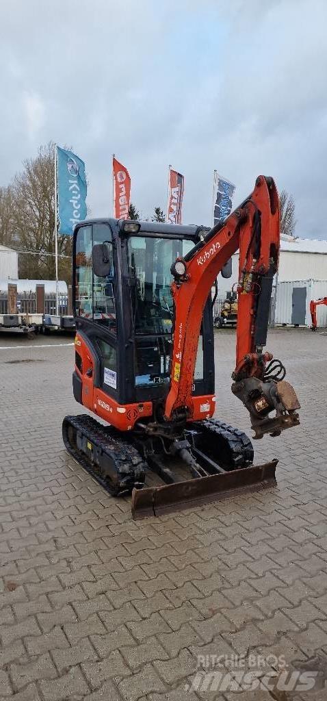 Kubota KX 019-4 ミニ油圧ショベル 7t以下（ミニユンボ・ミニディガー）