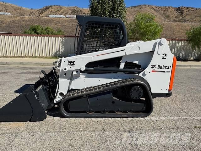 Bobcat T 630 スキッドステアローダー