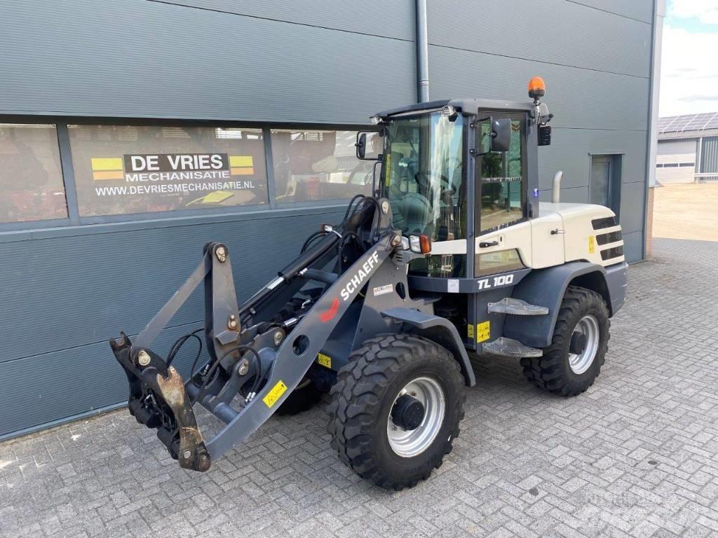 Schaeff TL 100 多目的ローダー