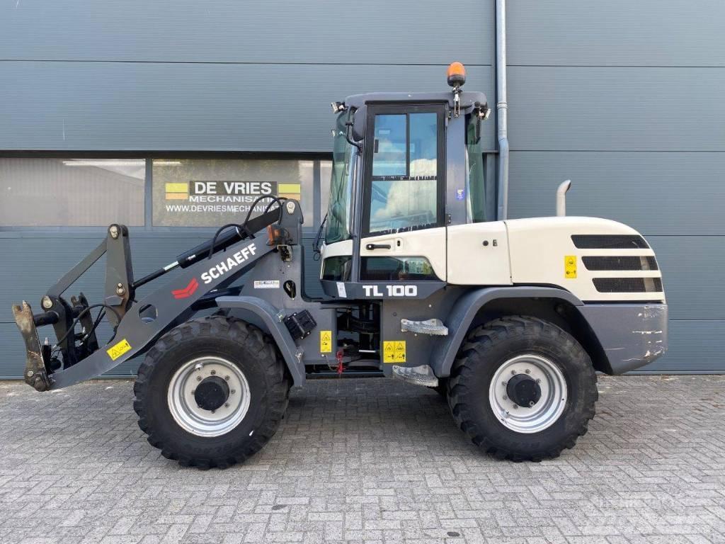 Schaeff TL 100 多目的ローダー