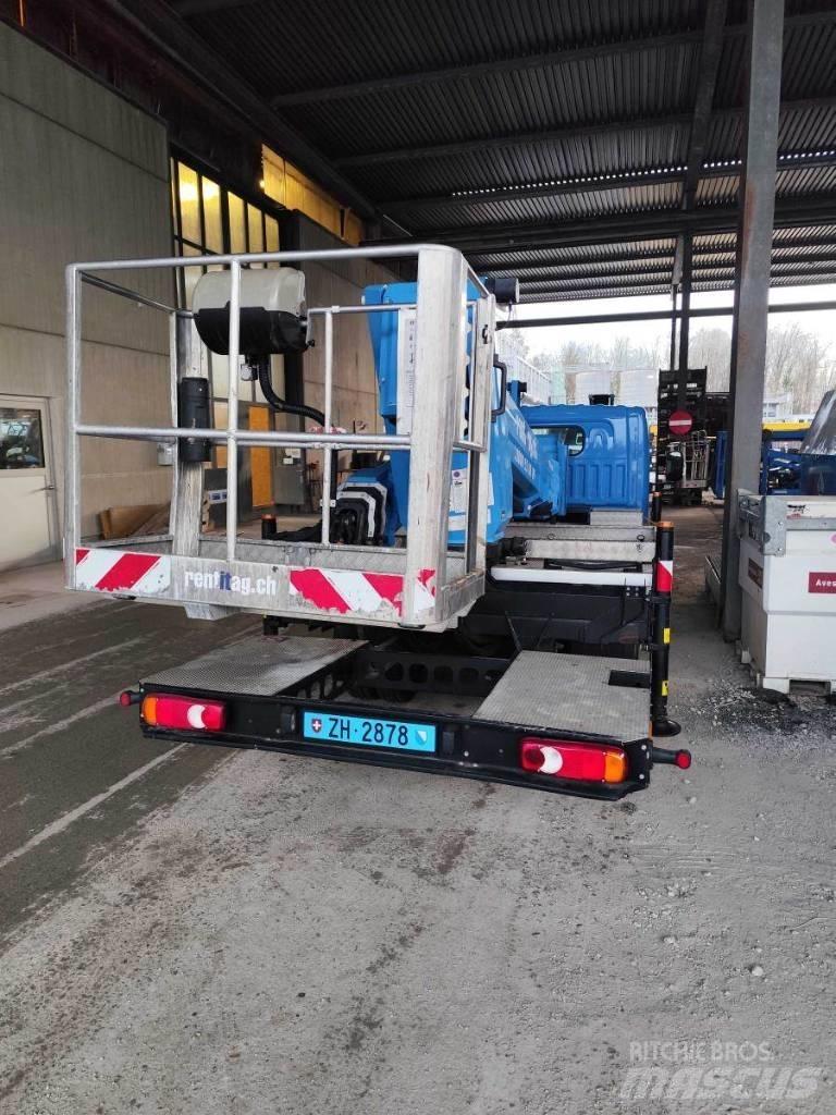 VERSALIFT VTX 240 トラック高所作業車