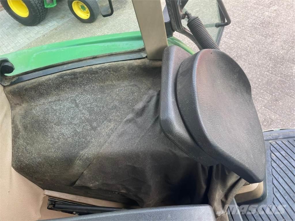 John Deere 6800 トラクター