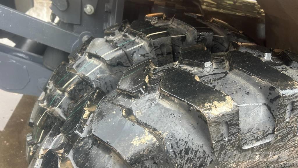 Doosan DX 170 W ホイール式油圧ショベル（パワーショベル・ユンボ・バックホー）