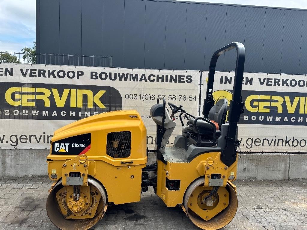 CAT CB 24 B タンデムローラ