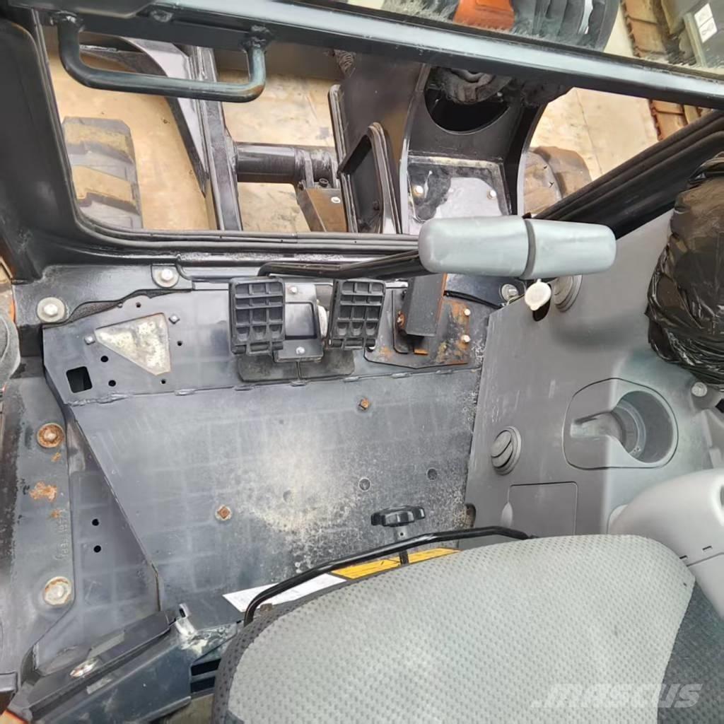 Hitachi ZX 55 UR ミニ油圧ショベル 7t以下（ミニユンボ・ミニディガー）