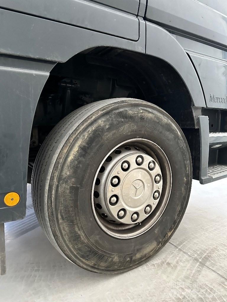 Mercedes-Benz 4165 S 中古トラクターヘッド | トレーラーヘッド