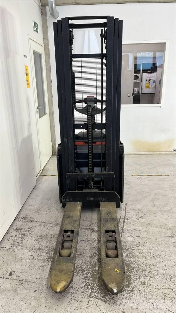 Toyota SWE 120 L ウォーキンフォークリフト