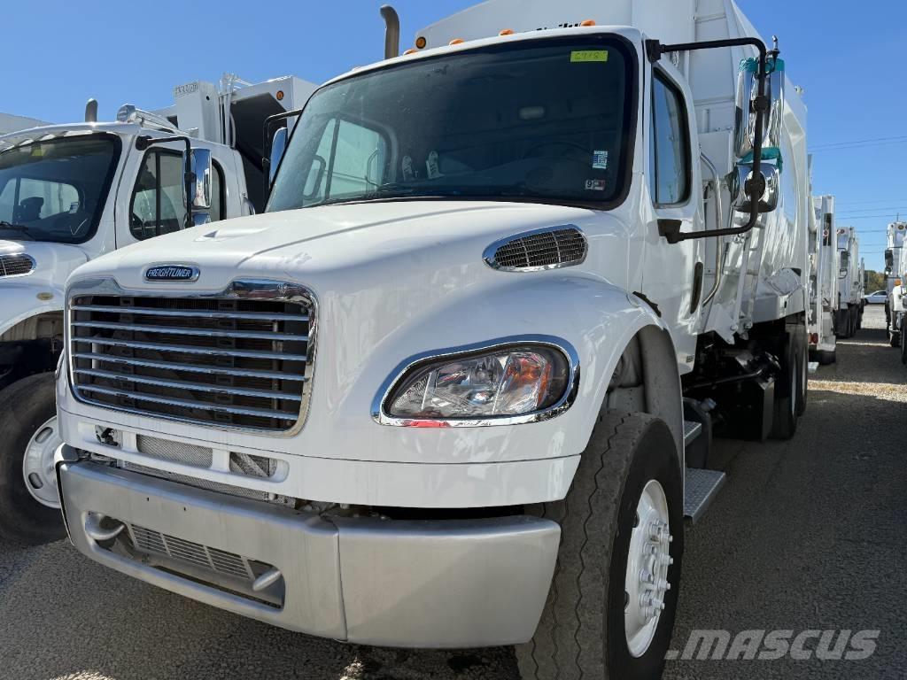 Freightliner M2 塵芥車、パッカー車