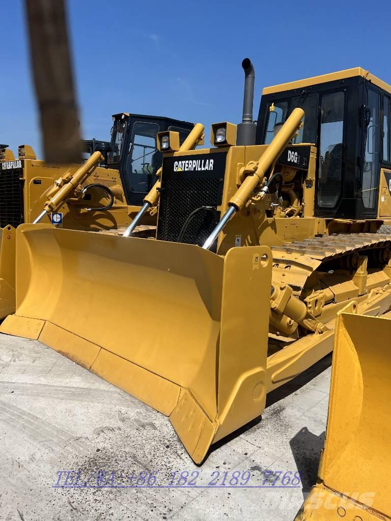 CAT D 6 G ブルドーザー