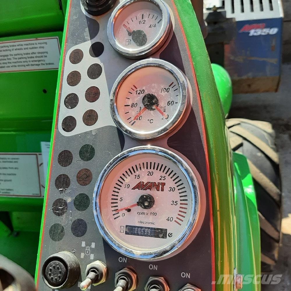 Avant 635 多目的ローダー