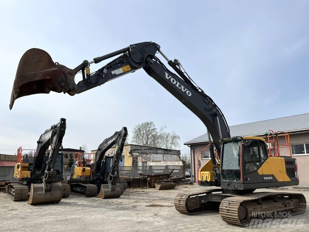 Volvo EC 220 E 大型油圧ショベル12t以上（パワーショベル・ユンボ）