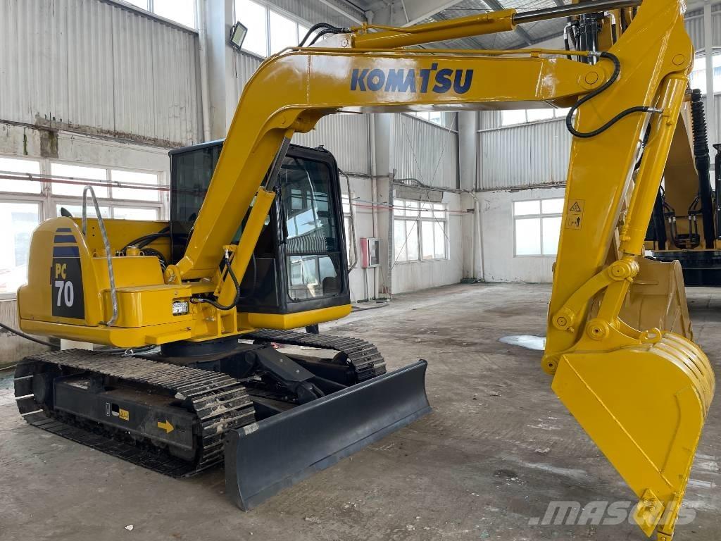 Komatsu PC 70 中型油圧ショベル 7ｔ-12ｔ（ユンボ・パワーショベル・バックホー）