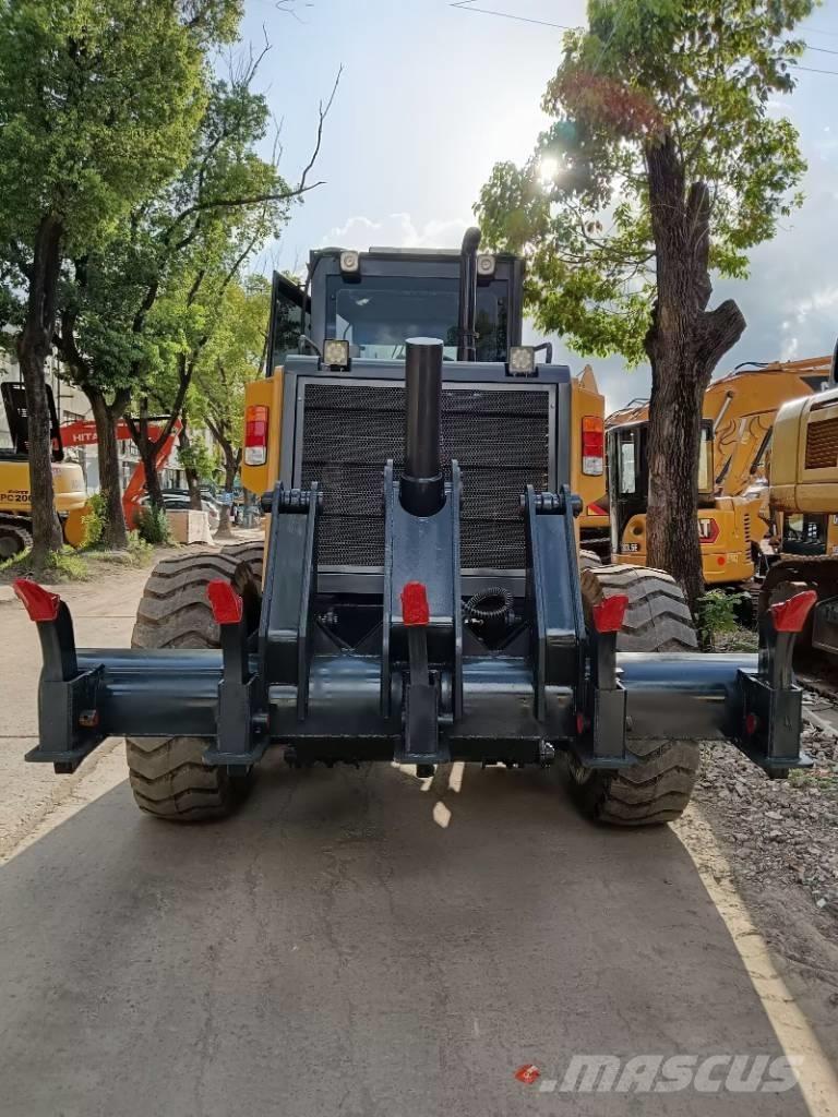 XCMG GR 2153 モーターグレーダー